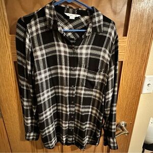 Old Navy Black and White Plaid Shirt